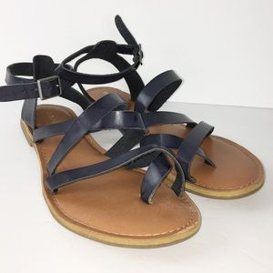 Rampage Navy blue size 8 leather sandal with toe strap